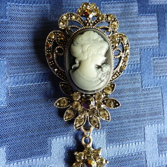 GOTH VICTORIAN VAMPIRE SILVER FAUX MARCASITE CRYSTAL BLUE CAMEO PIN BROOCH - Picture 2 of 11